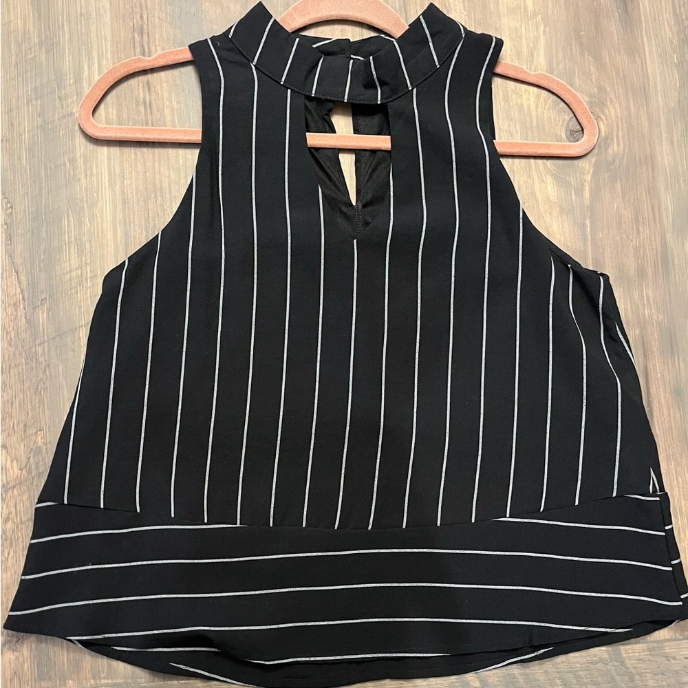 Black and white halter tank top.